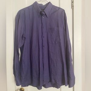 Very handsome blue linen bottom down shirt